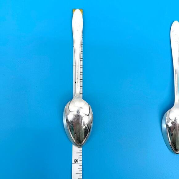 Set of 3 Silverplate Oval Tablespoons 1946 Tudor Diagonal Floral Queen Bess II - Picture 3 of 5